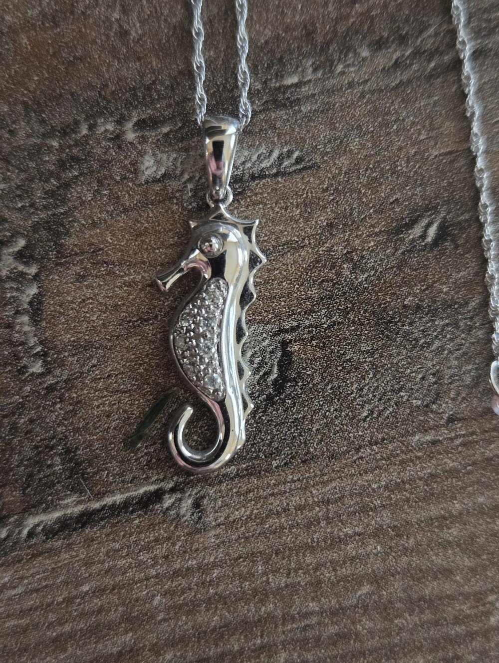 Seahorse Pendant Necklace 14k White Gold - Picture 2 of 3